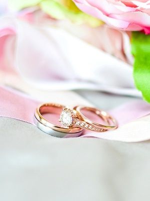 обручальное кольцо