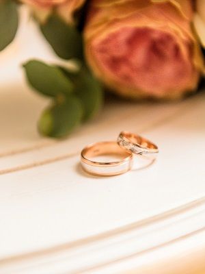 обручальное кольцо