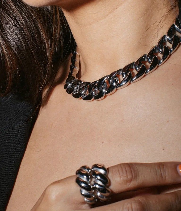 Массивное ожерелье от Anisa Sojka