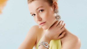 Richemont назначает Николя Боса из Van Cleef & Arpels новым генеральным директором Richemont назначает Николя Боса из Van Cleef & Arpels новым генеральным директором