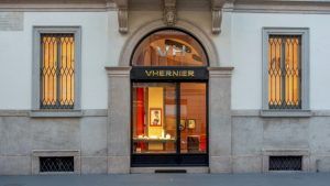 Richemont покупает еще один миланский ювелирный бренд Richemont покупает еще один миланский ювелирный бренд