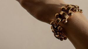 Ювелирный максимализм: в тренде или нет?