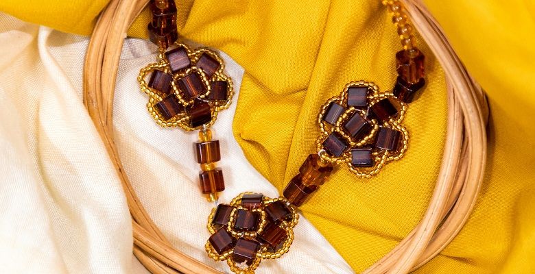 Янтарные украшения для Овнов: подходят или нет?