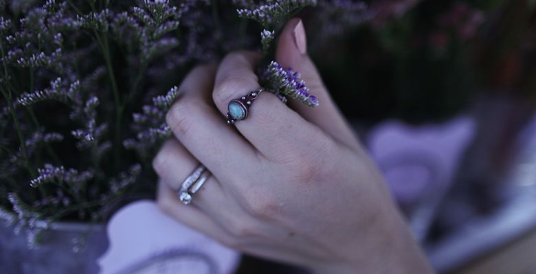 Украшения с бриллиантами для Рыб: подходят или нет