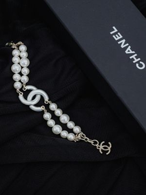 колье с жемчугом