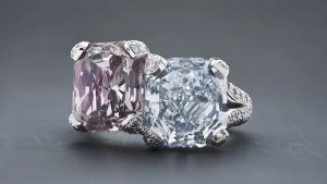 Кольцо с цветными бриллиантами было продано на аукционе Bonhams за 3,7 миллиона долларов