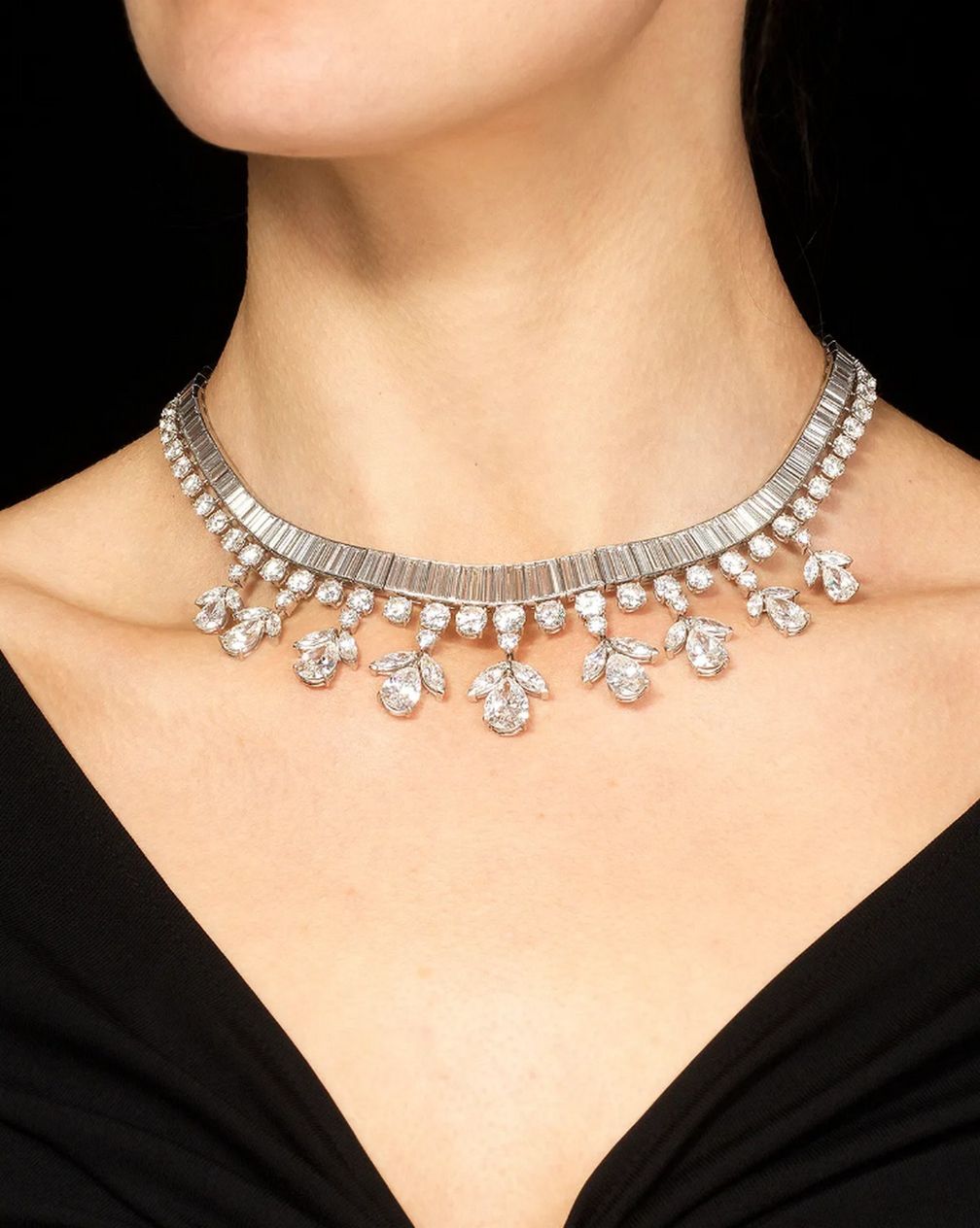 Бриллиантовое колье 1950-х годов с бахромой Бриллиантовое колье 1950-х годов с бахромой
