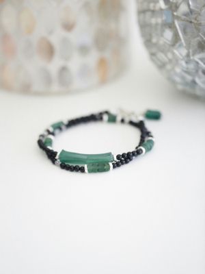 браслет с изумрудом