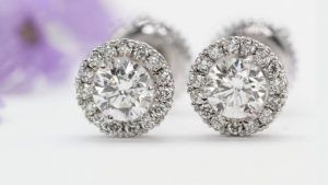 Какие серьги больше всего подходят русоволосым девушкам