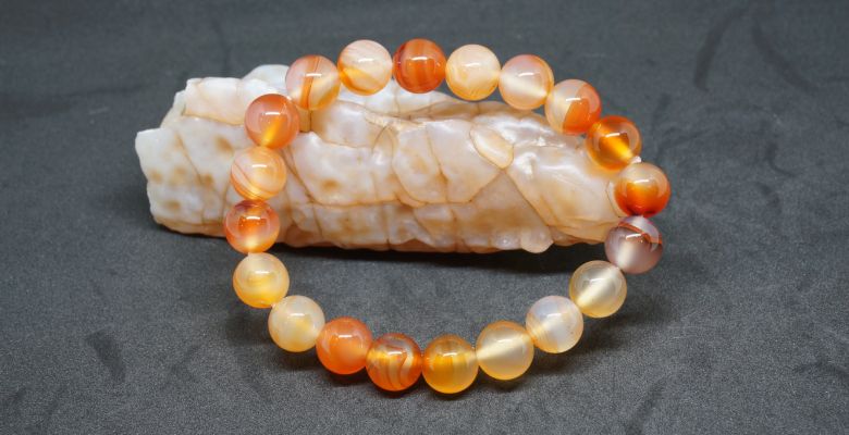 Украшения из оникса для Львов: подходят или нет?