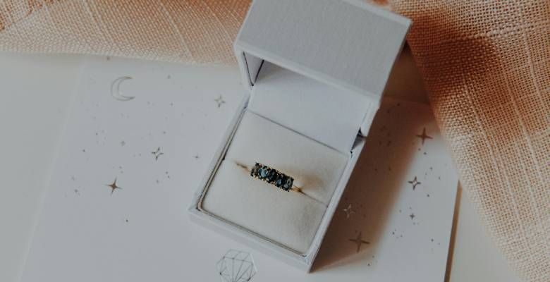 Украшения с аквамарином для Змееносцев: подходят или нет?