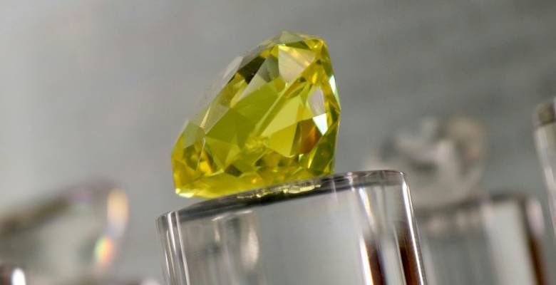 Украшения с цитрином для Стрельцов: подходят или нет?