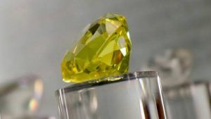 Украшения с цитрином для Стрельцов: подходят или нет?