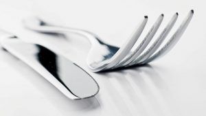 Полезна ли серебряная посуда для человека     