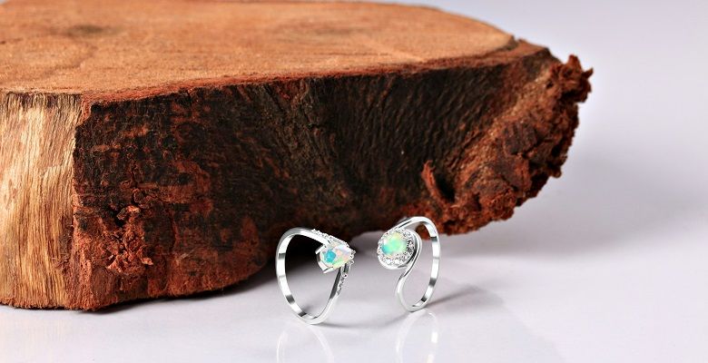 Украшения с опалом для Близнецов: подходят или нет?