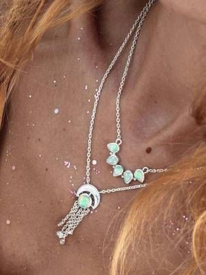 колье с опалом