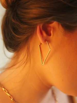 Зарастают ли уши, если долго не носить серьги