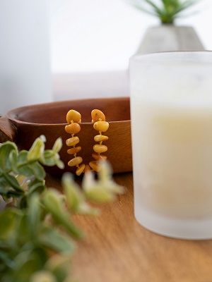 бусы с янтарем