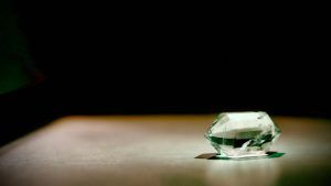 Украшения с горным хрусталем для Стрельцов: подходят или нет? Украшения с горным хрусталем для Стрельцов: подходят или нет?