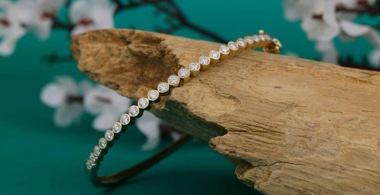 Украшения с горным хрусталем для Весов: подходят или нет?