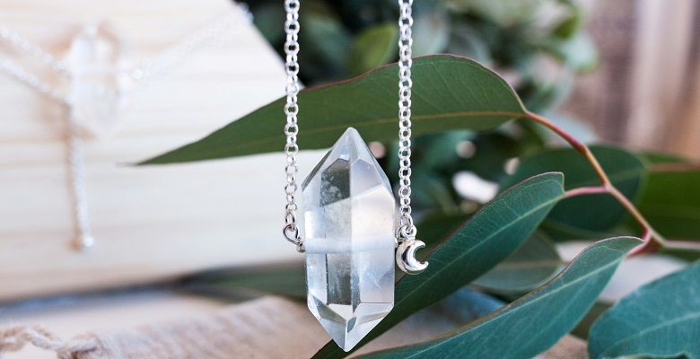 Украшения с горным хрусталем для Львов: подходят или нет?