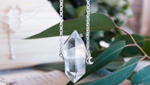 Украшения с горным хрусталем для Львов: подходят или нет?