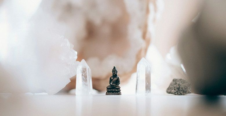 Украшения с горным хрусталем для Овнов: подходят или нет?