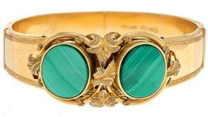 Украшения с малахитом для Водолеев: подходят или нет?