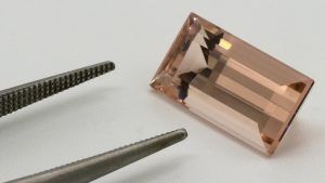 Украшения с раухтопазом для Козерогов: подходят или нет?