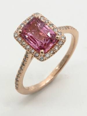 кольцо с розовым кварцем