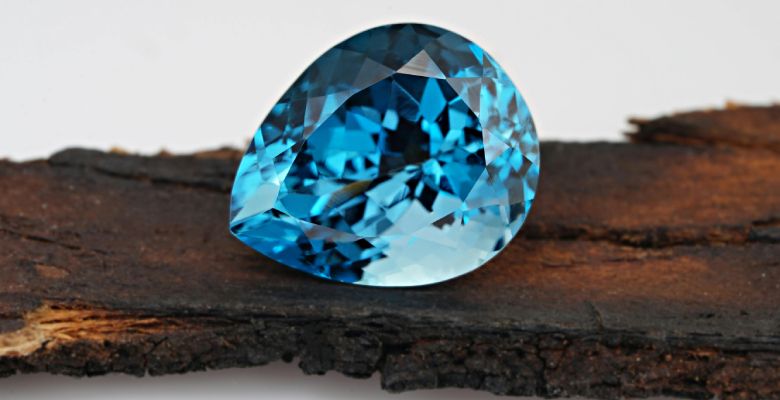 Украшения с топазом для Львов: подходят или нет?