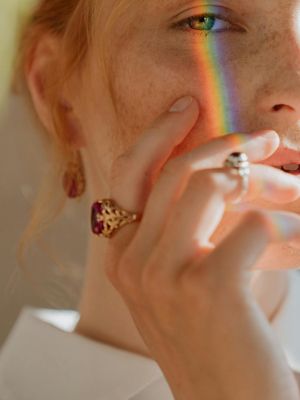 кольцо с розовым кварцем