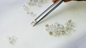 De Beers отменяет торги впервые со времен пандемии Covid