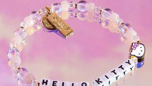 Little Words Project празднует 50-летие Hello Kitty