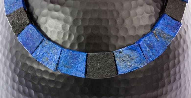 Украшения с лазуритом для Скорпионов подходят или нет