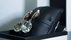 Украшения со шпинелью для Стрельцов: подходят или нет?