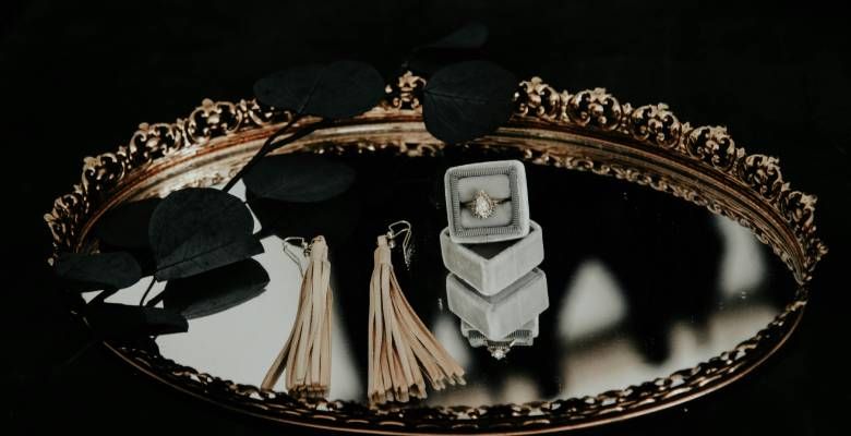 Украшения со шпинелью для Весов: подходят или нет?