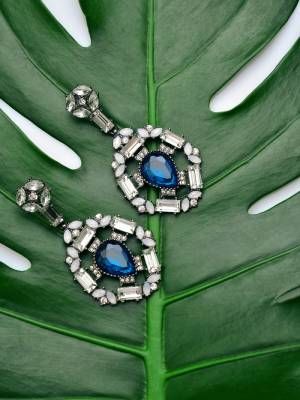 серьги с сапфиром