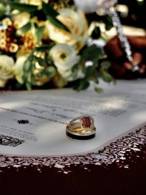 кольцо со шпинелью