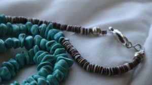 Подходят ли украшения с бирюзой блондинкам? Подходят ли украшения с бирюзой блондинкам?