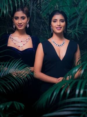 колье с сапфиром