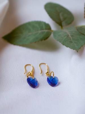 серьги с сапфиром