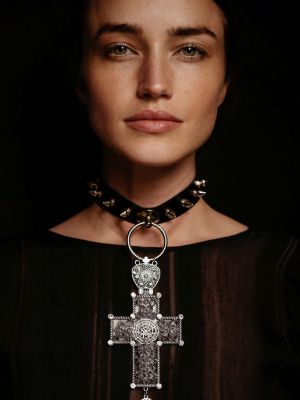 колье-крест