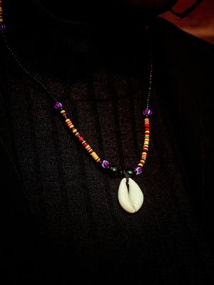 колье с ракушкой