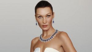 Белла Хадид сменила Джулию Робертс на посту посла бренда Chopard