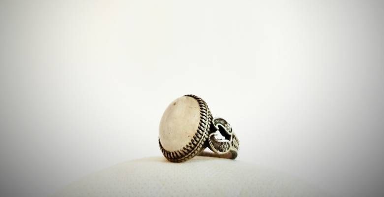 Украшения с кахолонгом для Львов: подходят или нет