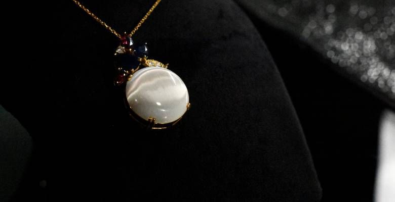 Украшения с кахолонгом для Раков подходят или нет