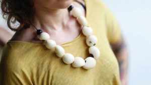 Украшения с кахолонгом для Стрельцов: подходят или нет?