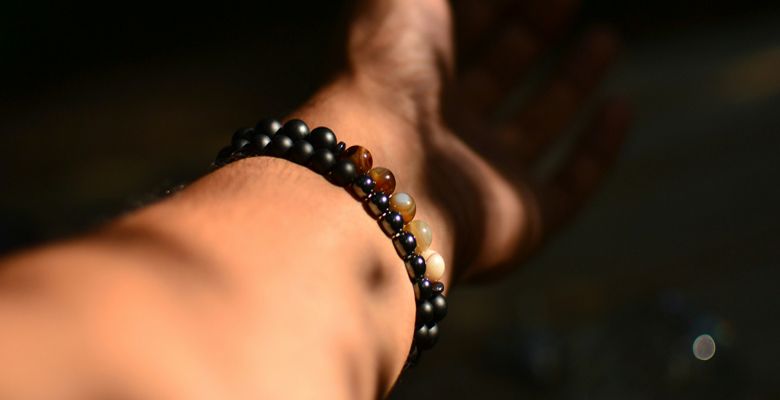 Подходят ли украшения с агатами шатенкам