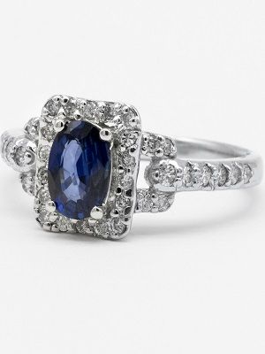 кольцо с гранатом